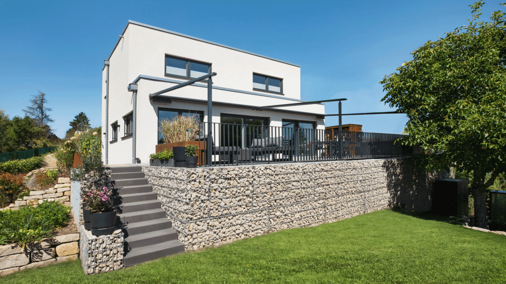 Gartenansicht von Haus Malhela im Bauhausstil