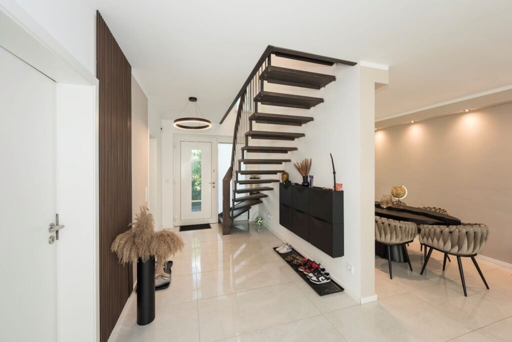 Roth Massivhaus Doppelhaus Eingangsbereich Familie