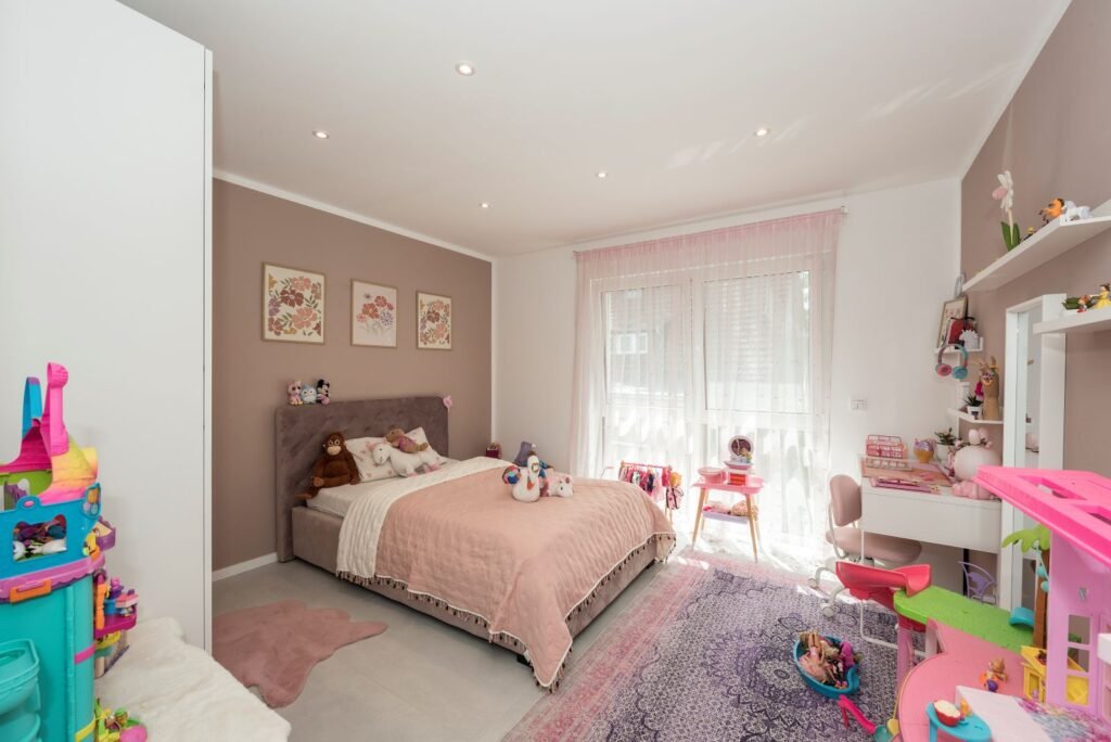 Roth Massivhaus Doppelhaus Kinderzimmer Mädchen