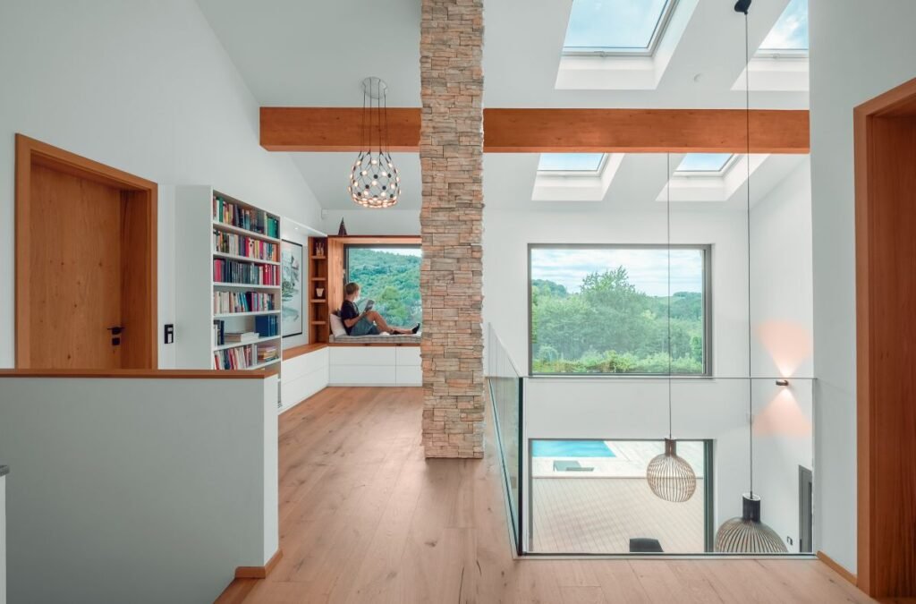 Weberhaus individuelles Architektenhaus Flur Obergeschoss mit Sitzfenster