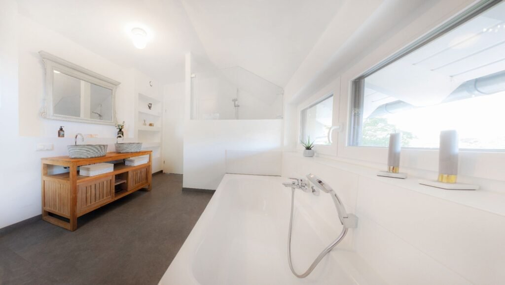 Badewanne im Familienbad vom Fingerhut Haus Vinaro