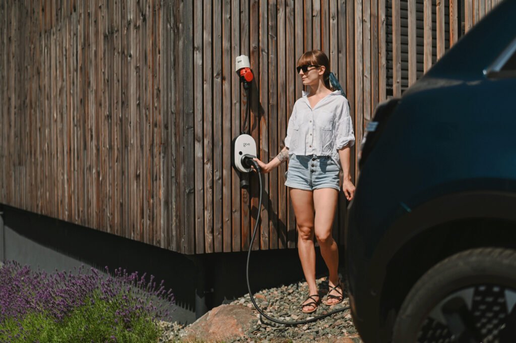 go-e-pv-uerbschussladen